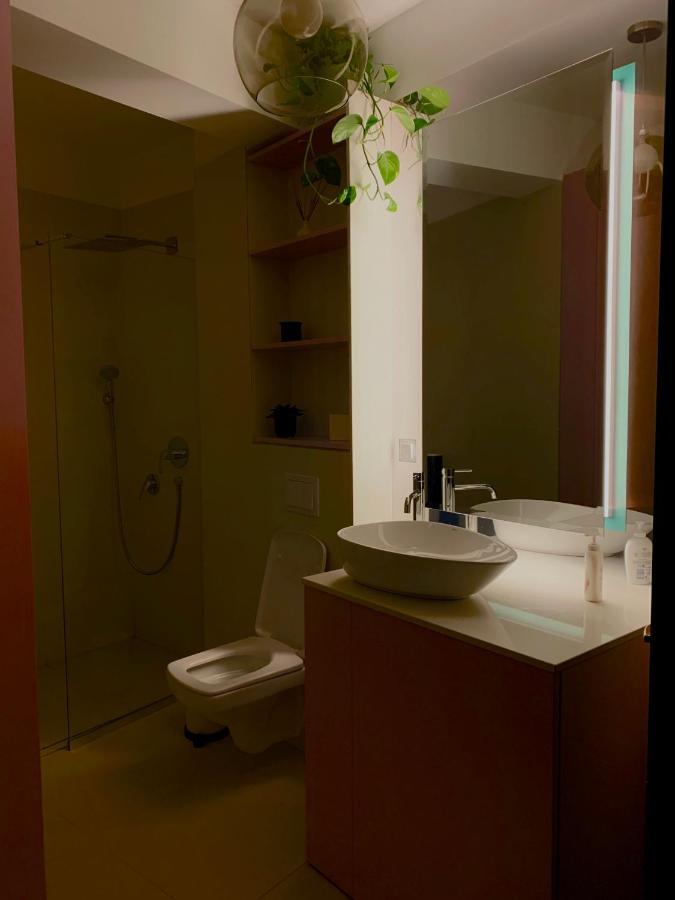Downtown Italian Studio Букурещ Екстериор снимка