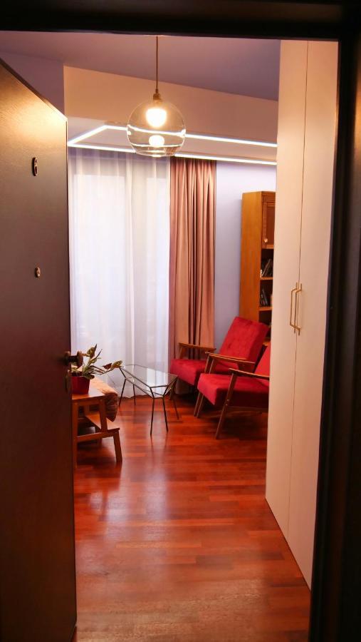 Downtown Italian Studio Букурещ Екстериор снимка